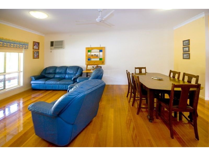 7 Samuel Crescent, Parkhurst QLD 4702