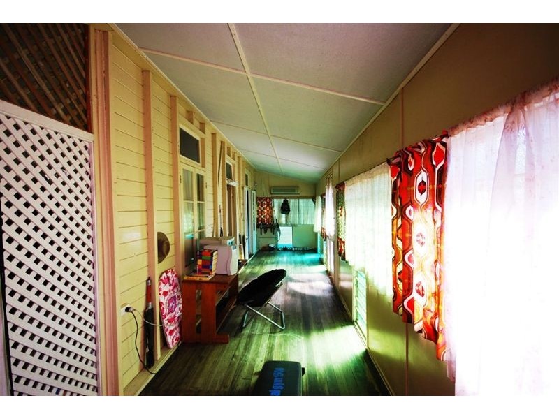 30 Macaree Street, Berserker QLD 4701