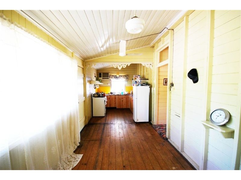 30 Macaree Street, Berserker QLD 4701