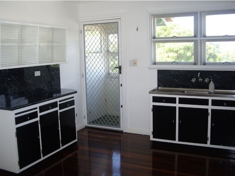 13 Bowen Terrace, The Range QLD 4700