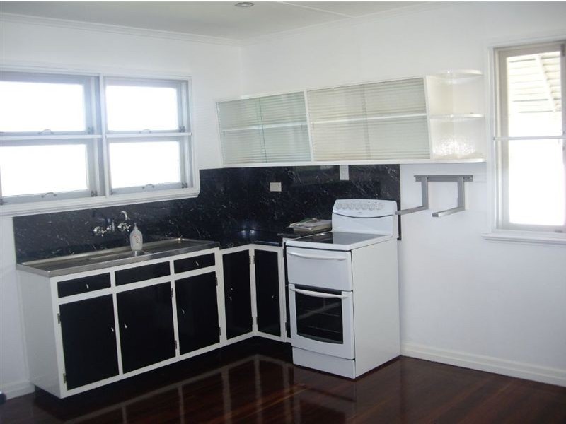 13 Bowen Terrace, The Range QLD 4700