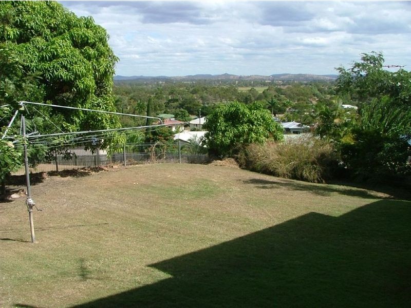 13 Bowen Terrace, The Range QLD 4700