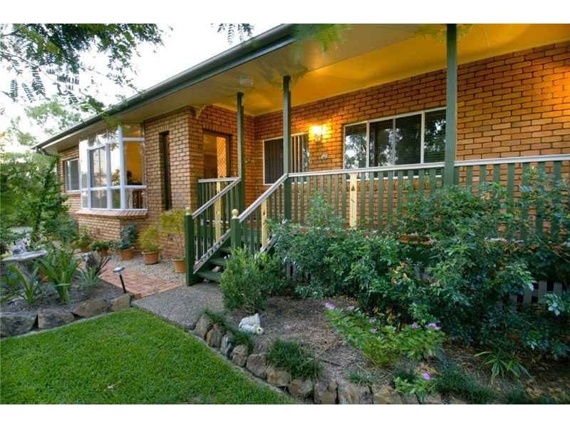 33 Belmont Road, Parkhurst QLD 4702