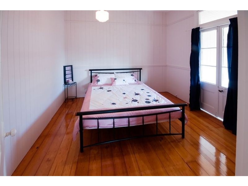 33 Woodville Street, Wandal QLD 4700