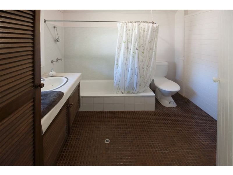 33 Woodville Street, Wandal QLD 4700