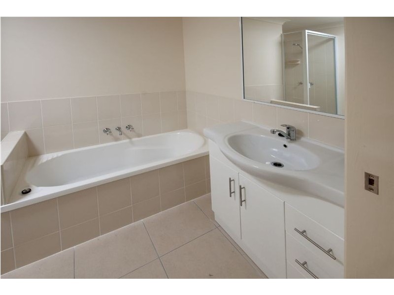 33a Woodville Street, Wandal QLD 4700