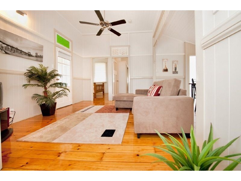 4 Woolcock Street, Wandal QLD 4700