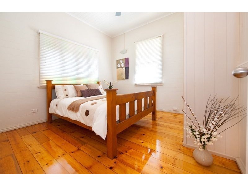 4 Woolcock Street, Wandal QLD 4700