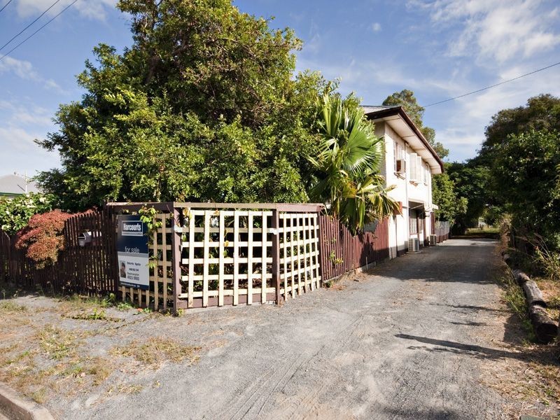 27 Lauga Street, Park Avenue QLD 4701