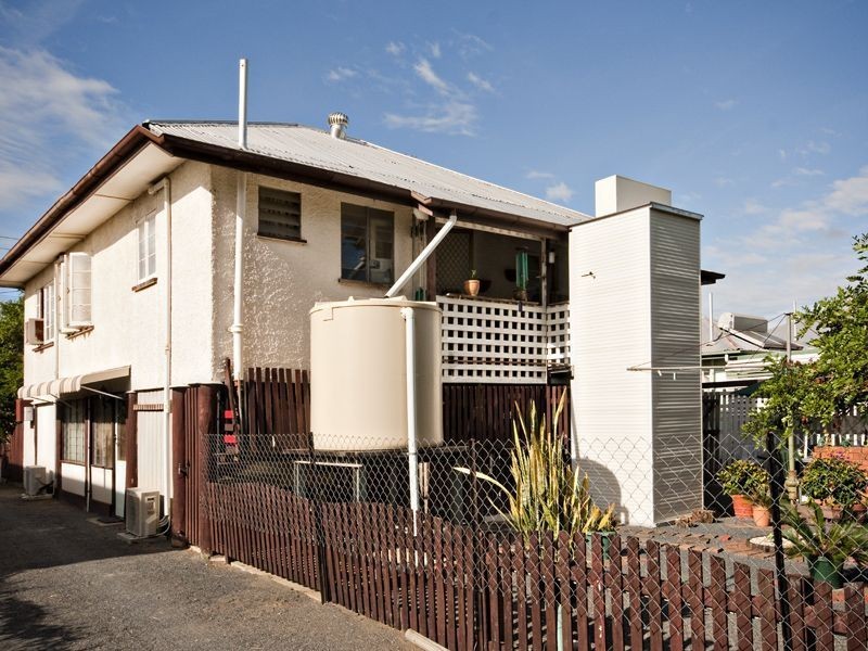 27 Lauga Street, Park Avenue QLD 4701