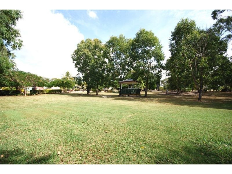 9 Green Avenue, Glenlee QLD 4711