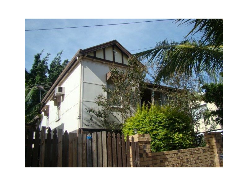3 South Street, Depot Hill QLD 4700