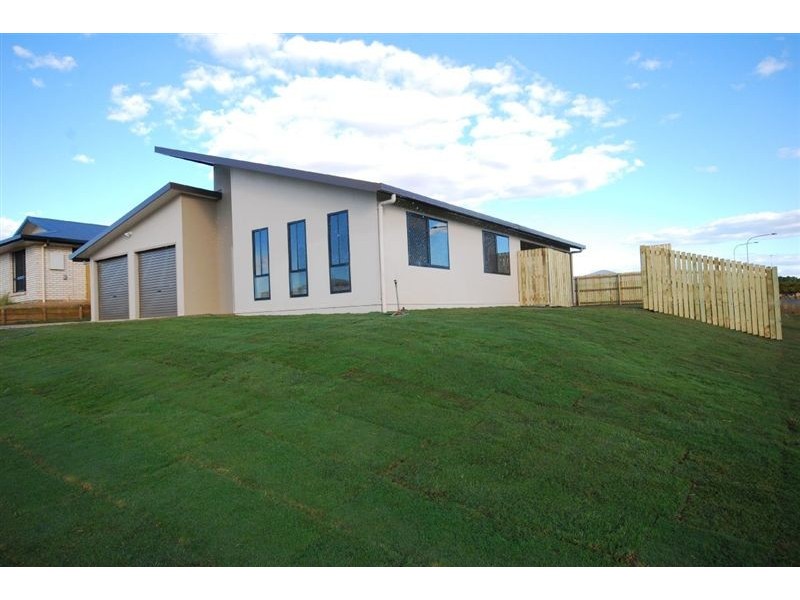 2 Mitchell Court, Gracemere QLD 4702