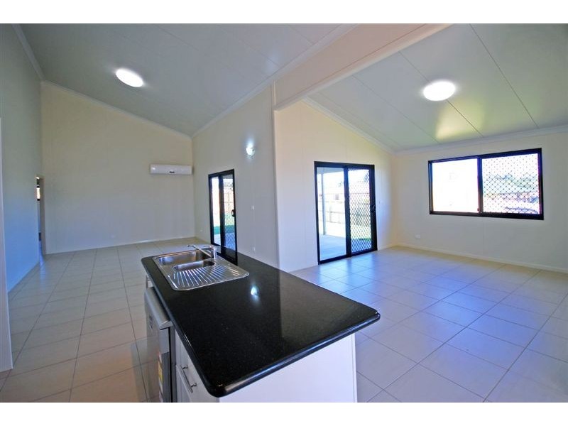 2 Mitchell Court, Gracemere QLD 4702