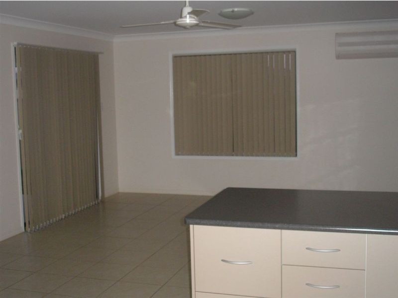 5 Anna Meares, Gracemere QLD 4702