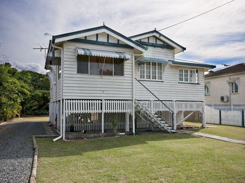 7 Tomkins Street, Berserker QLD 4701