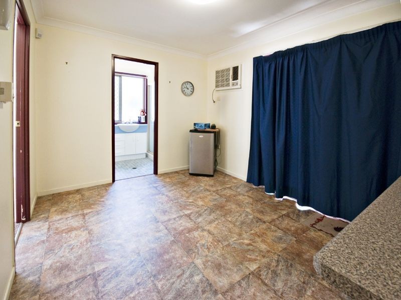 8 Wentworth Terrace, The Range QLD 4700