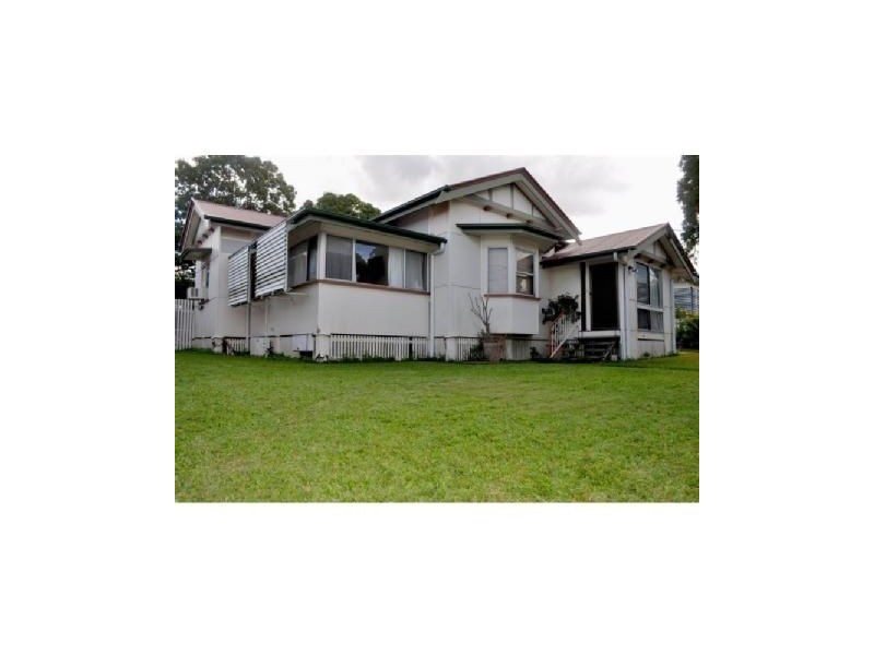 163 Thozet, Koongal QLD 4701