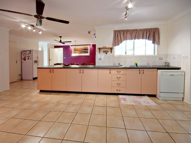 93 Emmerson Drive, Glenlee QLD 4711