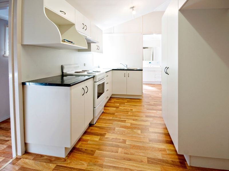 7 Thomasson Street, Park Avenue QLD 4701