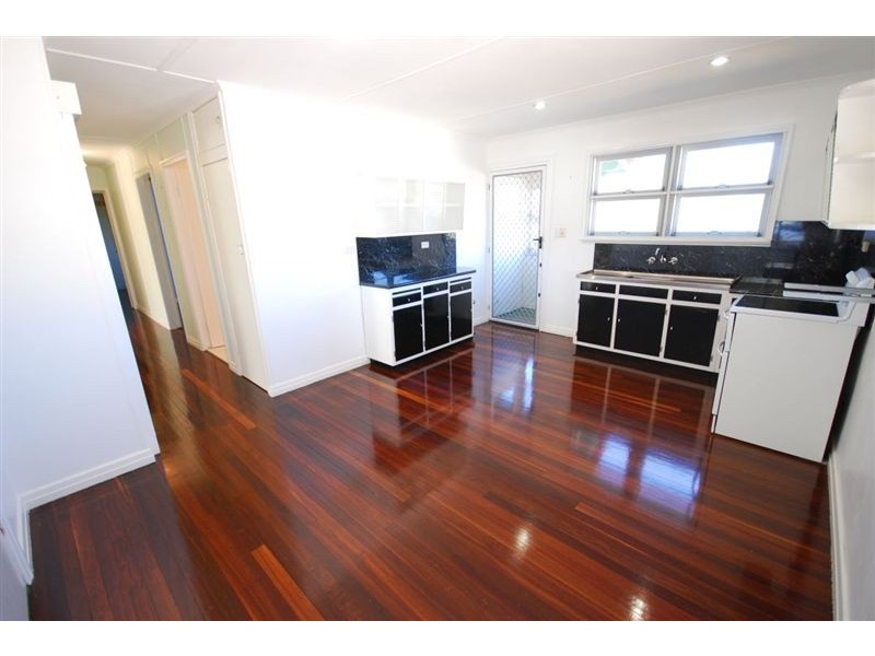 13 Bowen Terrace, The Range QLD 4700