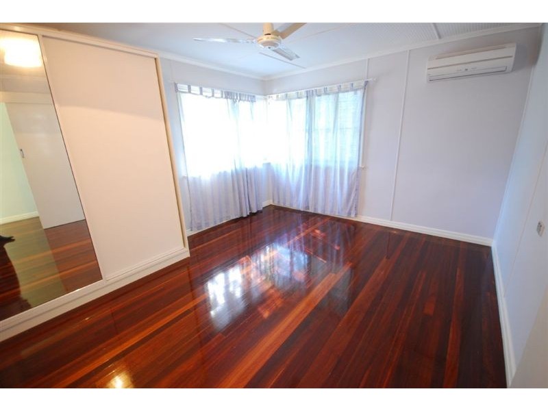 13 Bowen Terrace, The Range QLD 4700