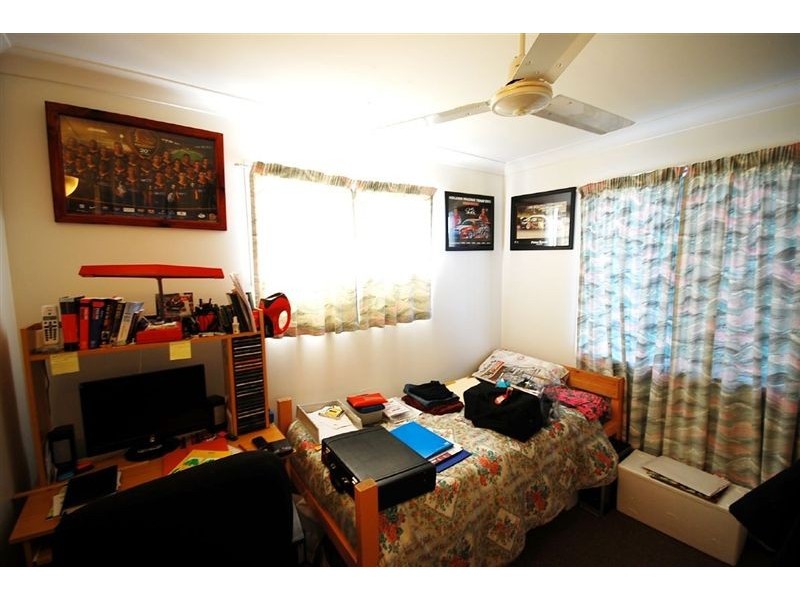 34 Twigg Street, Park Avenue QLD 4701