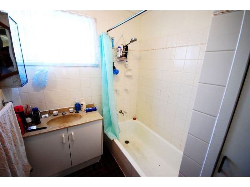 34 Twigg Street, Park Avenue QLD 4701