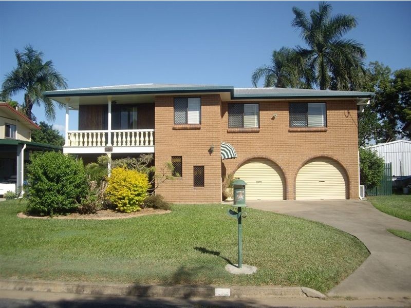 82 kershaw, Park Avenue QLD 4701
