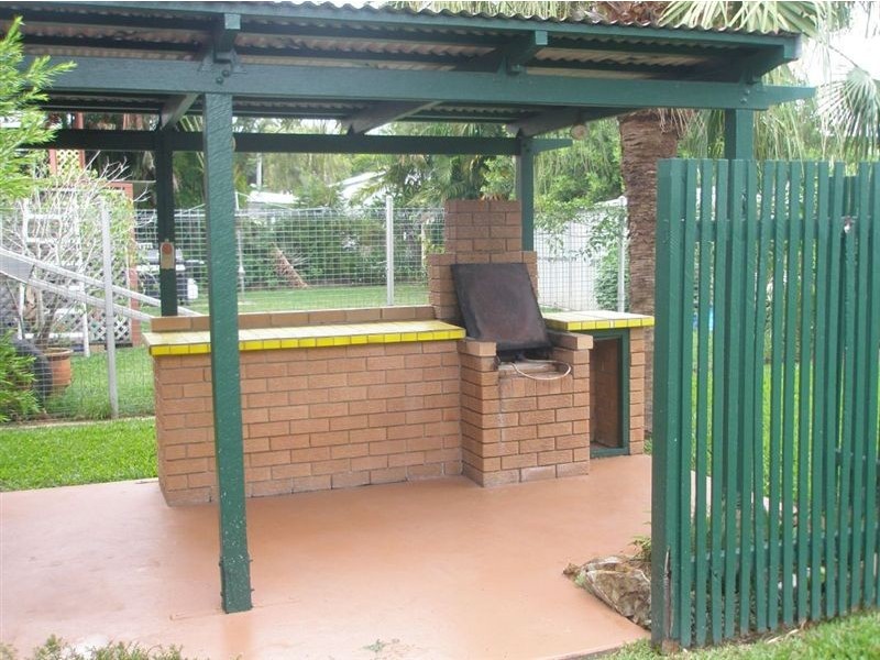 82 kershaw, Park Avenue QLD 4701