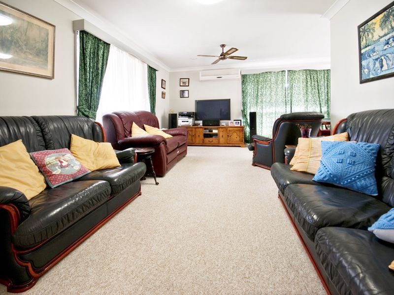 10 Hinton Street, Koongal QLD 4701