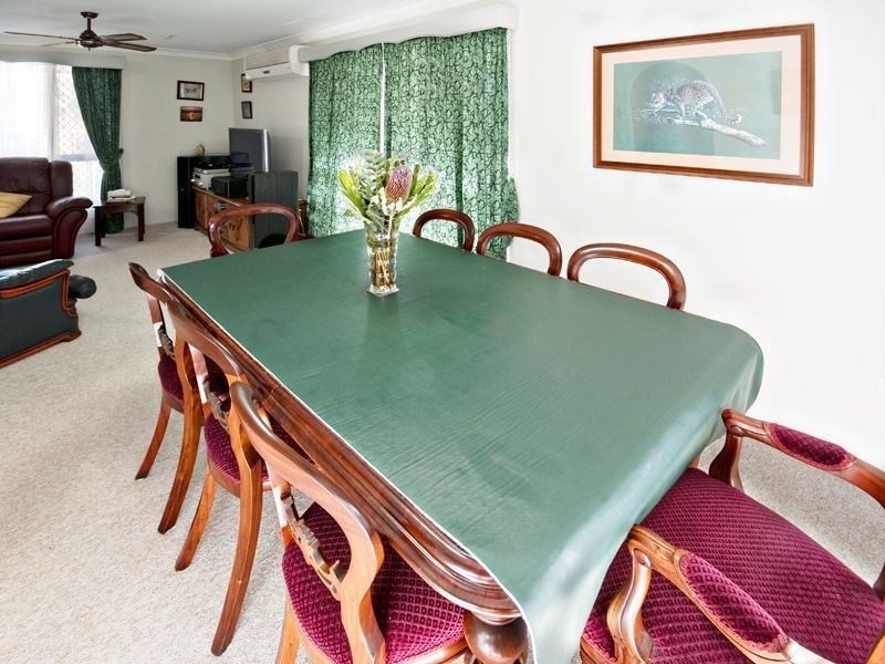 10 Hinton Street, Koongal QLD 4701