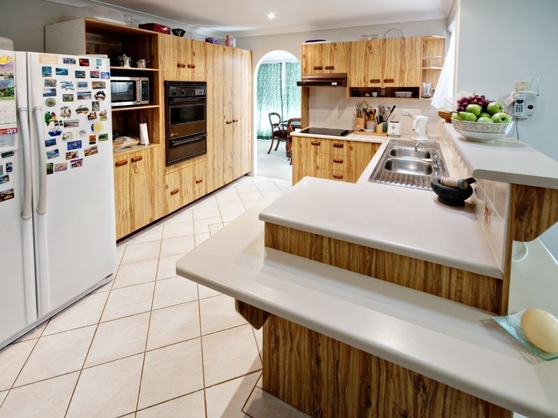 10 Hinton Street, Koongal QLD 4701
