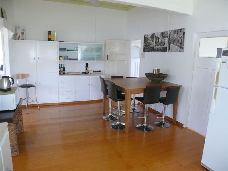 69 Livingstone Street, Berserker QLD 4701