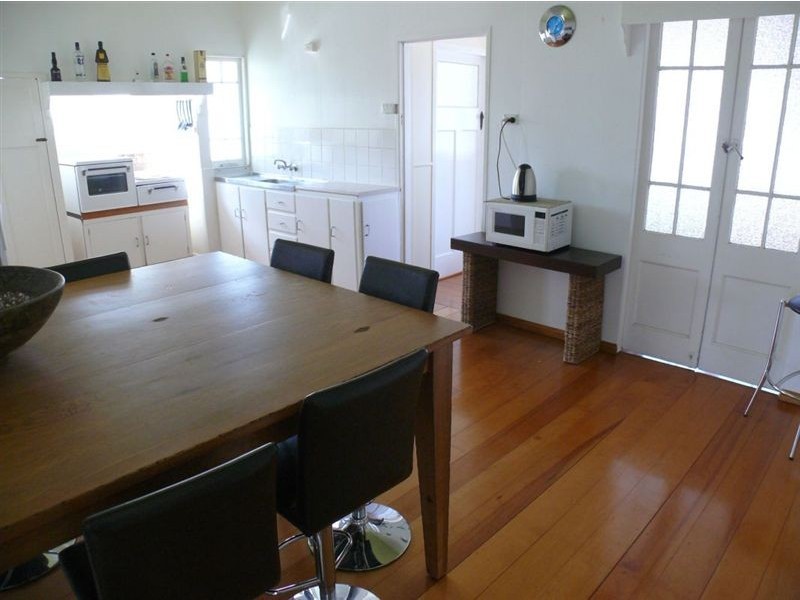 69 Livingstone Street, Berserker QLD 4701