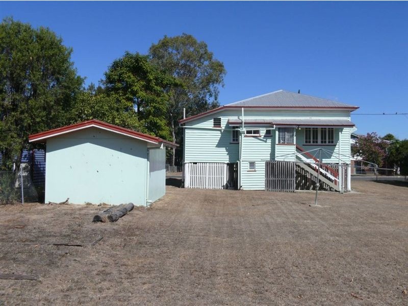 69 Livingstone Street, Berserker QLD 4701