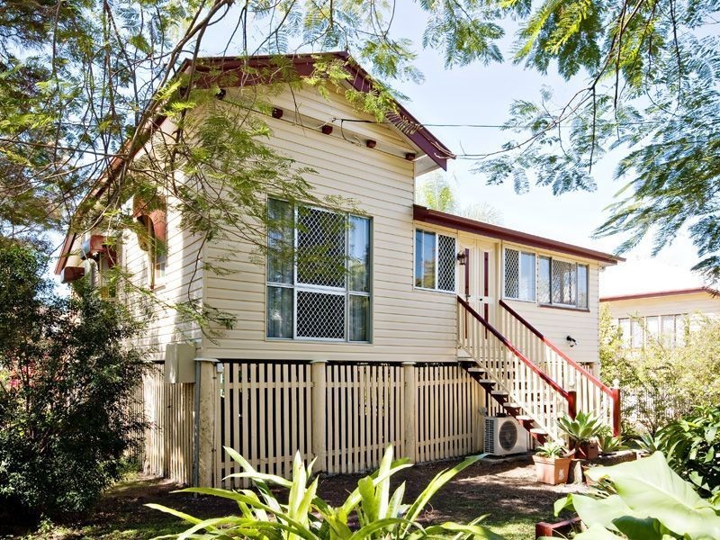 98 Randwick Street, Berserker QLD 4701