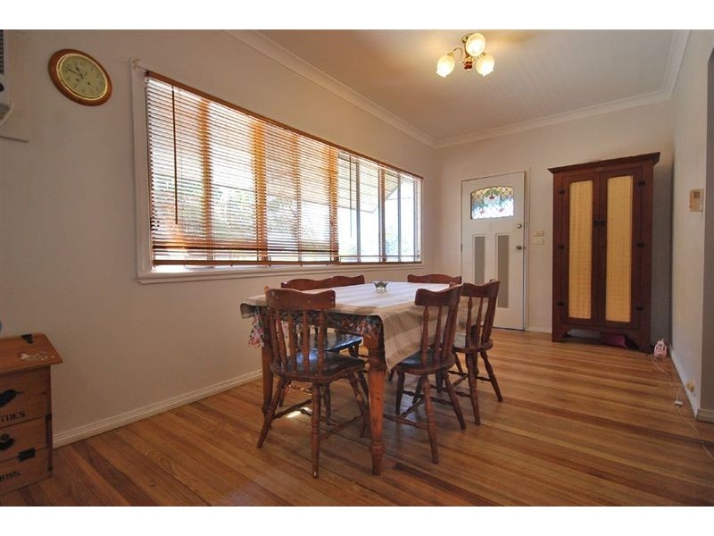 20 Parris Street, Park Avenue QLD 4701