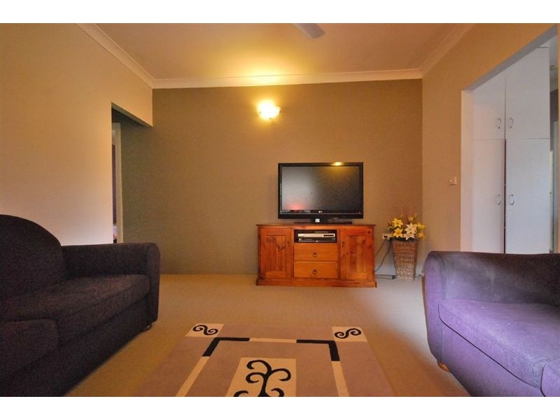 20 Parris Street, Park Avenue QLD 4701