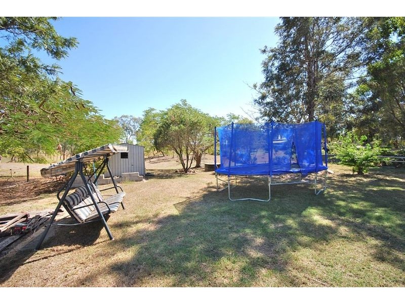 20 Parris Street, Park Avenue QLD 4701