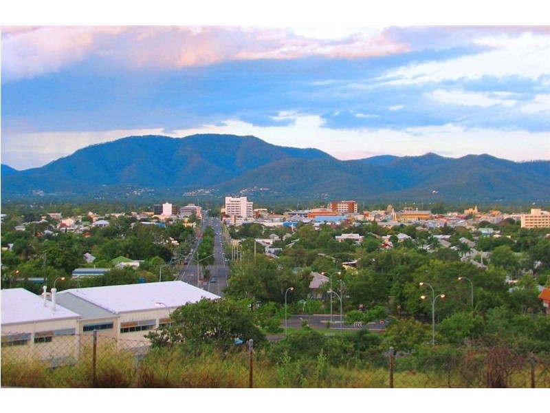 126 Quarry Street, The Range QLD 4700