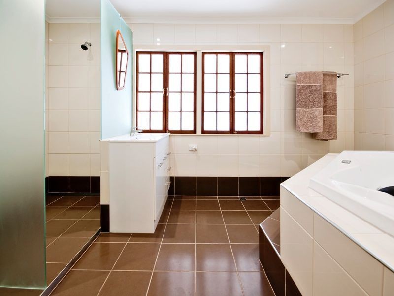 126 Quarry Street, The Range QLD 4700