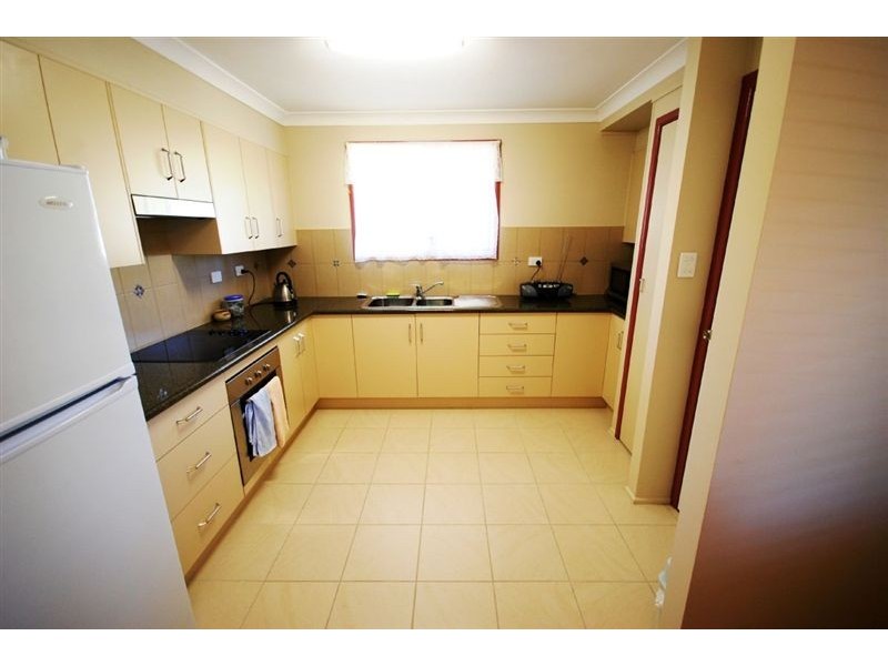 79 Buzacott Street, Park Avenue QLD 4701