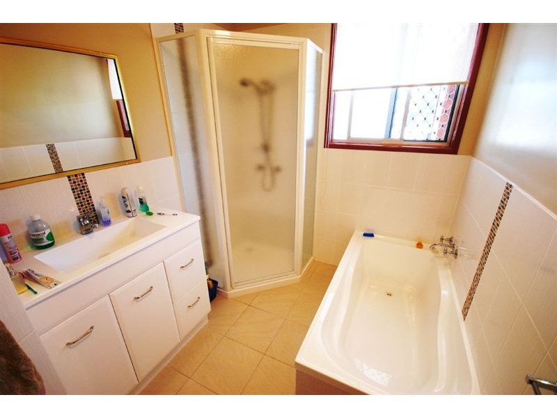 79 Buzacott Street, Park Avenue QLD 4701