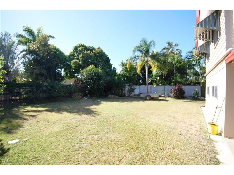 79 Buzacott Street, Park Avenue QLD 4701