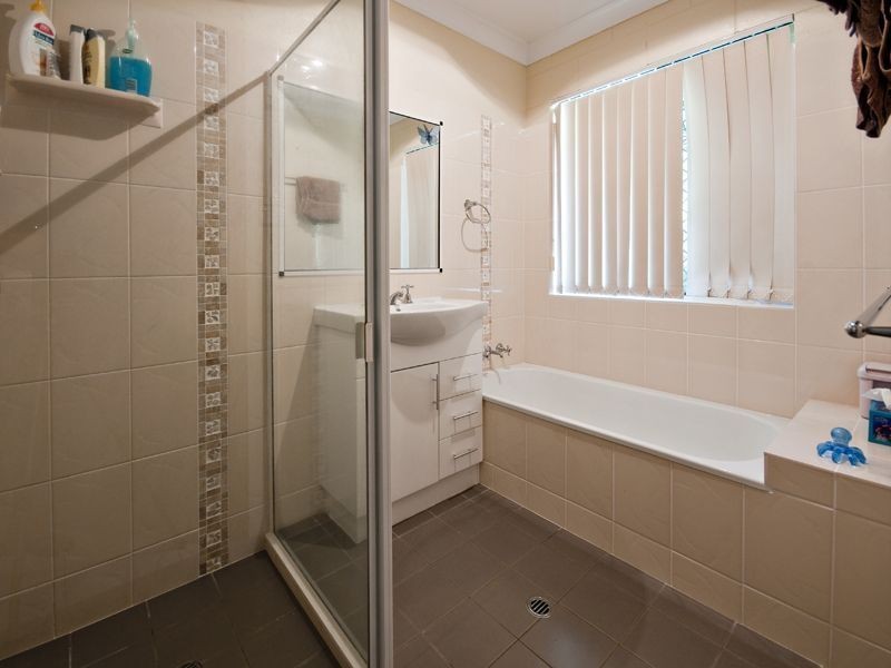 64 Swadling Avenue, Glenlee QLD 4711