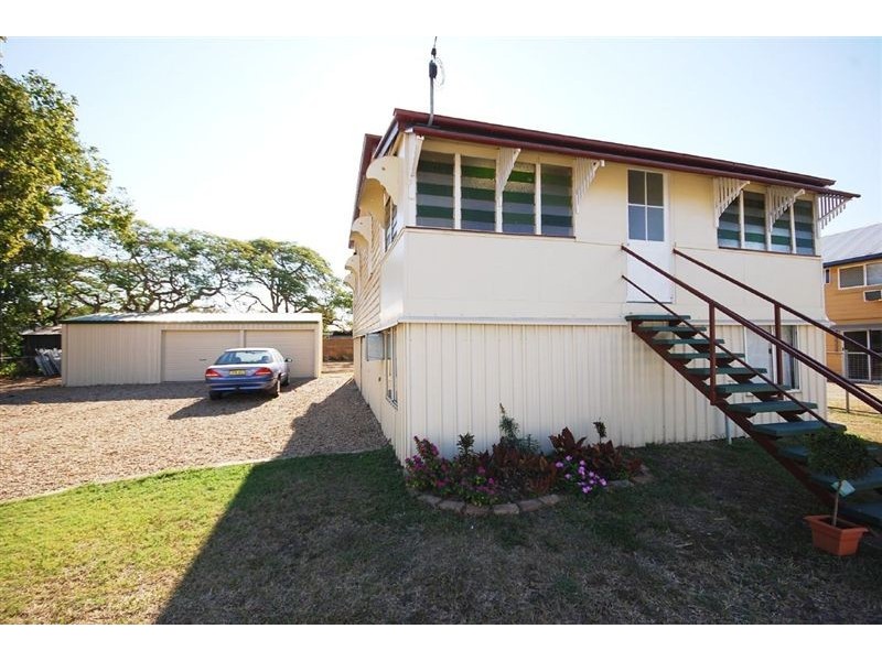 17 Dean Street, Berserker QLD 4701