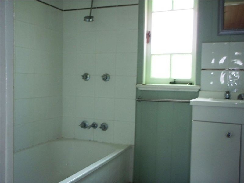 40 Edward Street, Berserker QLD 4701