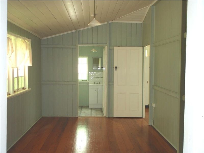 40 Edward Street, Berserker QLD 4701