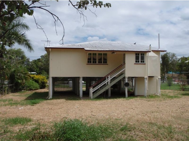 40 Edward Street, Berserker QLD 4701